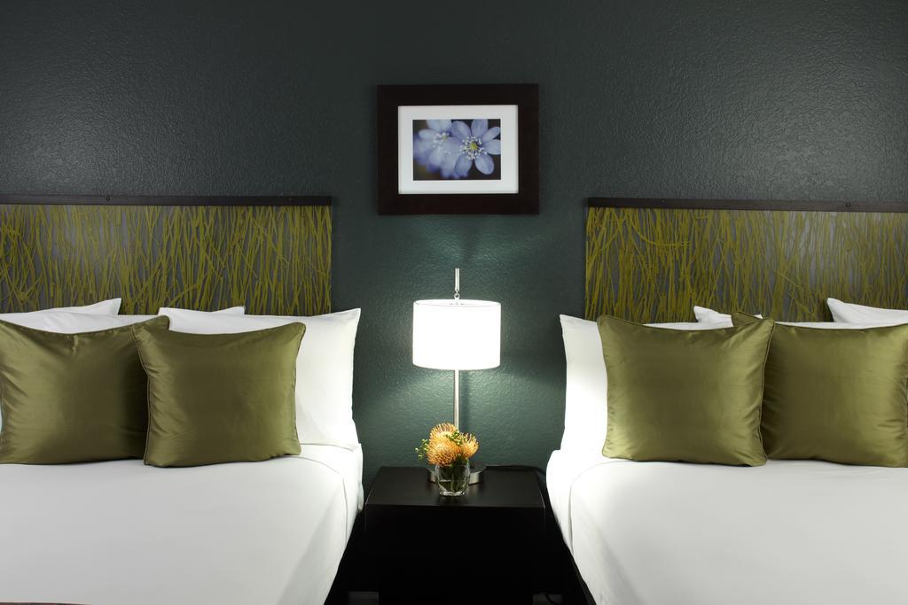 Skyline Island Colony Hotel Honolulu Bagian luar foto