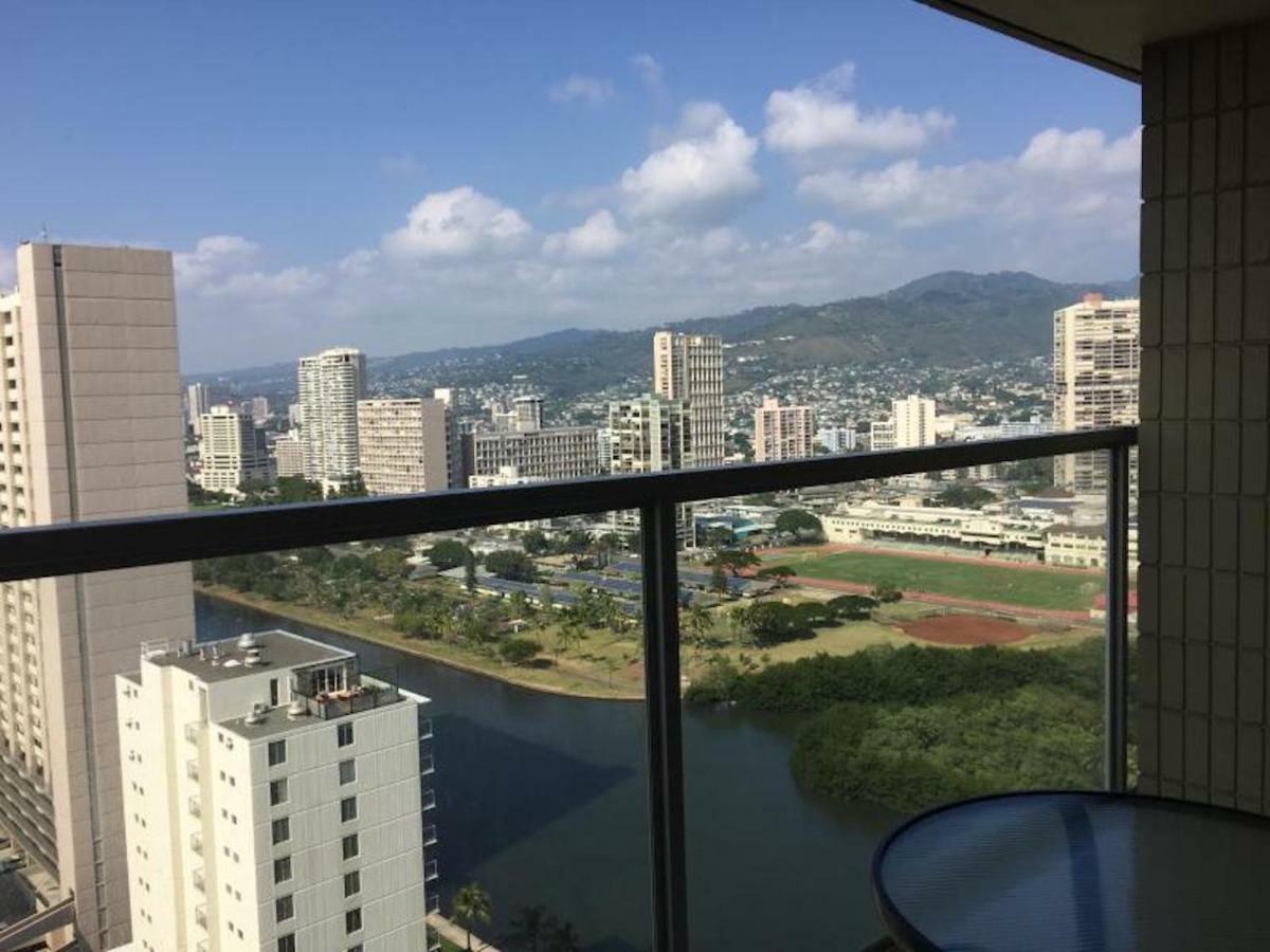 Skyline Island Colony Hotel Honolulu Bagian luar foto